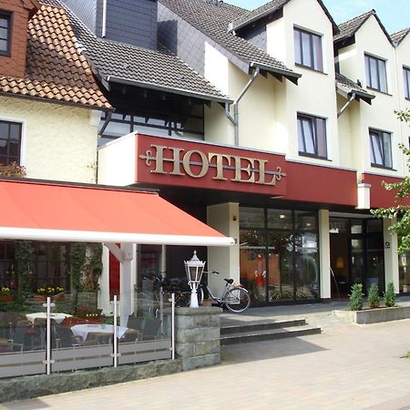 阿克曾特乔纳森餐厅酒店 利普施塔特 外观 照片