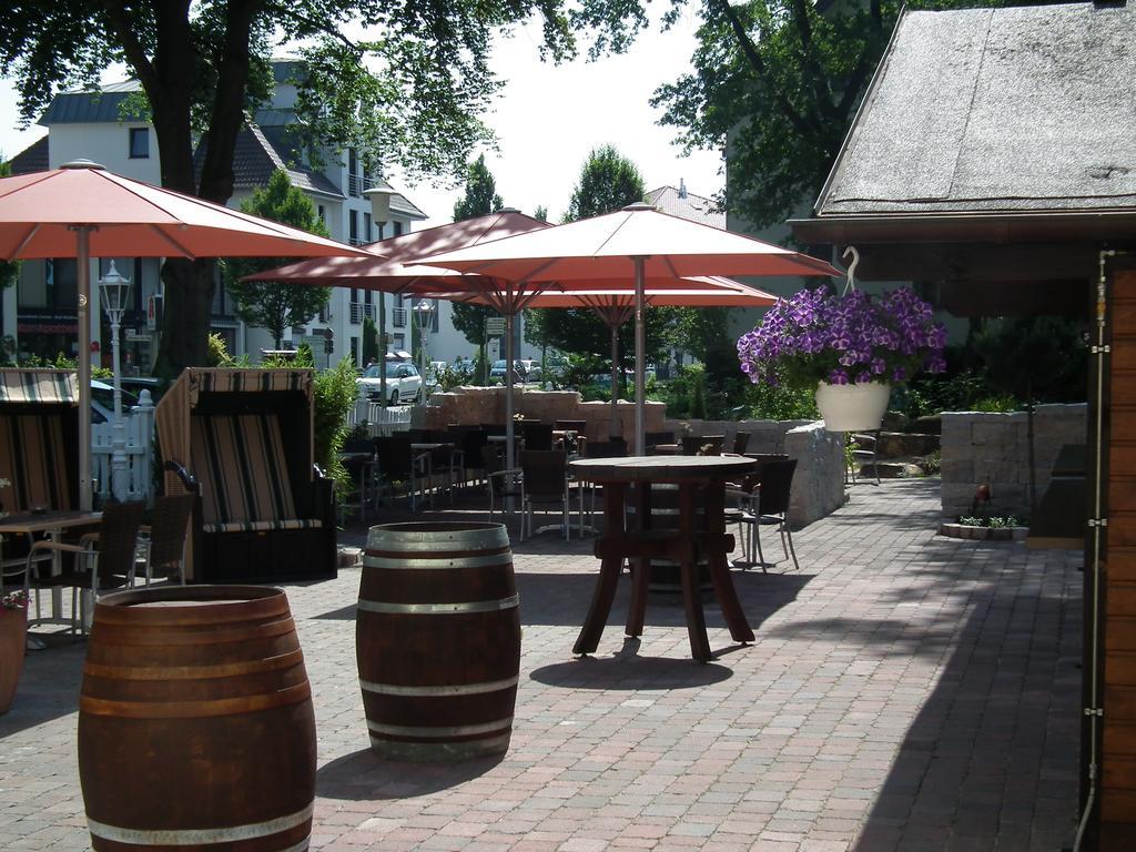 阿克曾特乔纳森餐厅酒店 利普施塔特 外观 照片